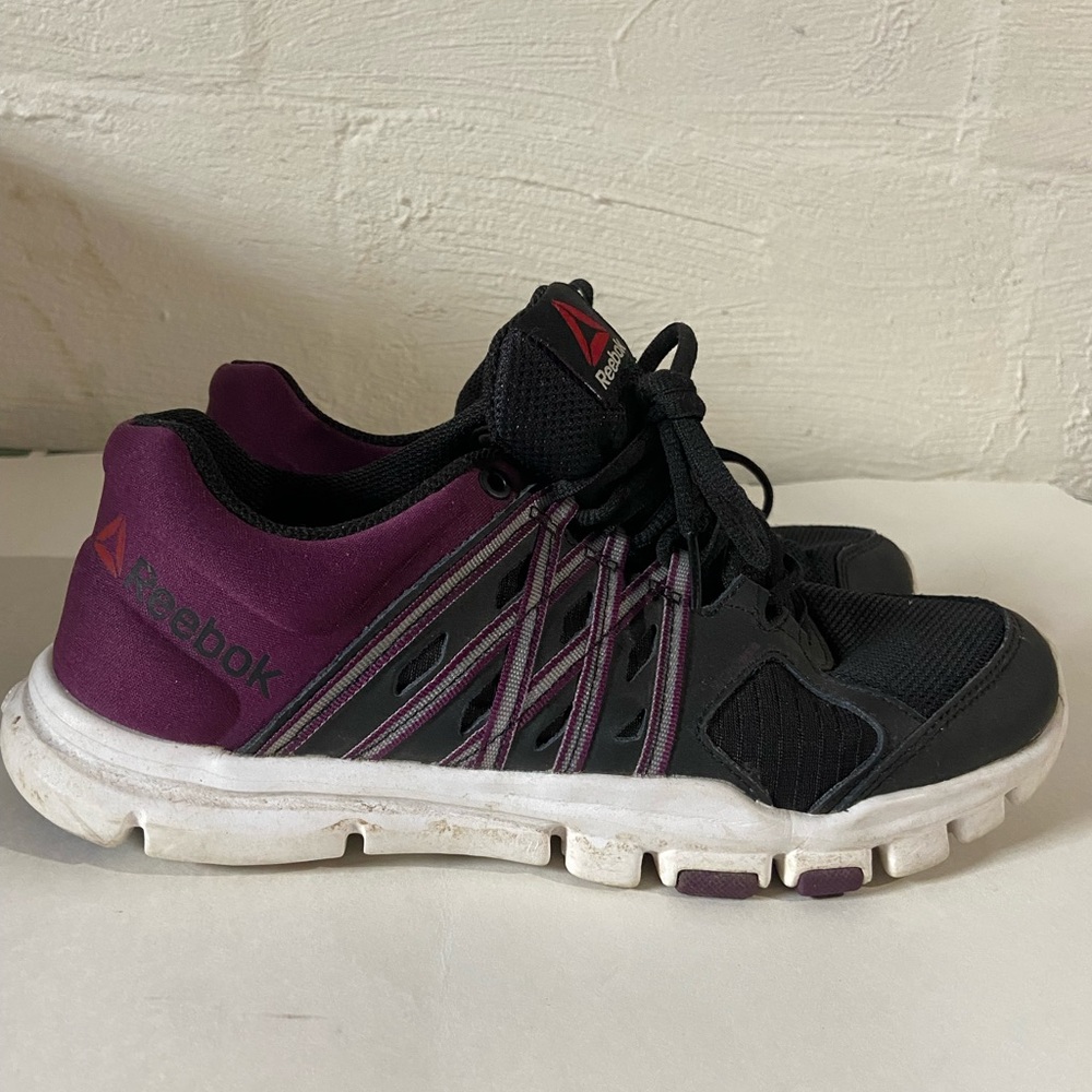 Reebok - Women’s 7 - Black & Purple Lace-Up Athletic Sneaker CrossFit Lift Shoe